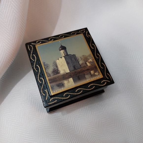 Lacquer Russian Miniature Small Box Trinket Russia Folk Craft Hand Painting - Picture 3 of 6
